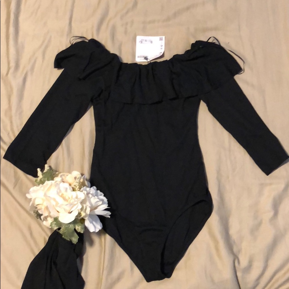 Off shoulder bodysuit